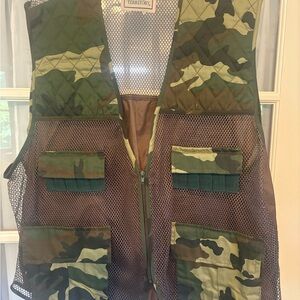 Northwest Territory Camouflage Mesh Vest like new One size L-XL